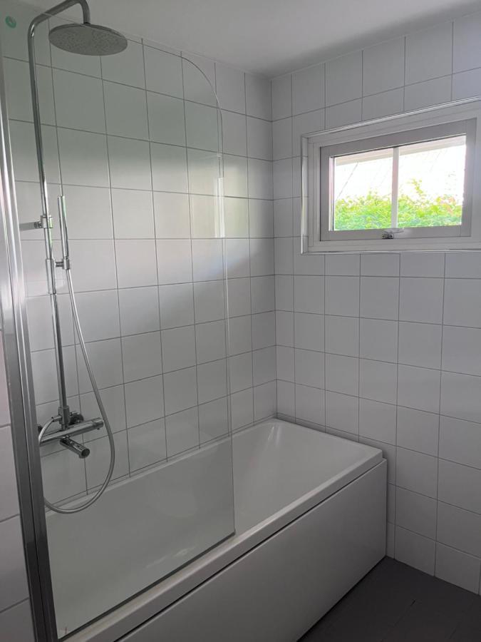 Havsnaera Nyrenoverat Centralt I Båstad Екстериор снимка